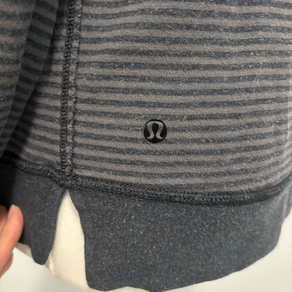 Lululemon Open Your Heart Long Sleeve Sweatshirt Reversible Crew Neck Pullover - Picture 14 of 16